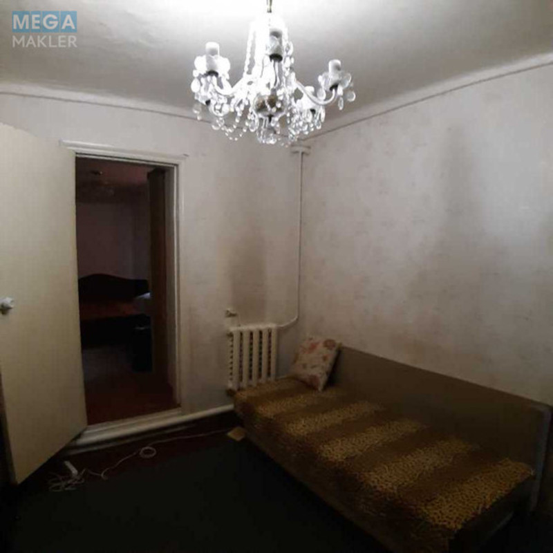 Продаж дома, 2 поверху, 112 кв.м, 4 кімнати, ділянка 2 сотки, <a class="location-link" href="/kiev/" title="Недвижимость Київ">Київ</a>, <a class="location-link" href="/kiev/goloseevskij/" title="Недвижимость Голосіївський район">Голосіївський р-н</a>, Хотівська вул., 10 (изображение 13)