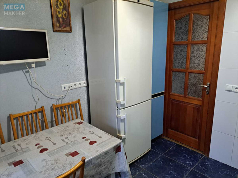 Оренда 3 кімнатної квартири, <a class="location-link" href="/kiev/" title="Недвижимость Київ">Київ</a>, <a class="location-link" href="/kiev/dneprovskij/" title="Недвижимость Дніпровський район">Дніпровський р-н</a>, Ігоря Шамо бульв., 19 (изображение 15)