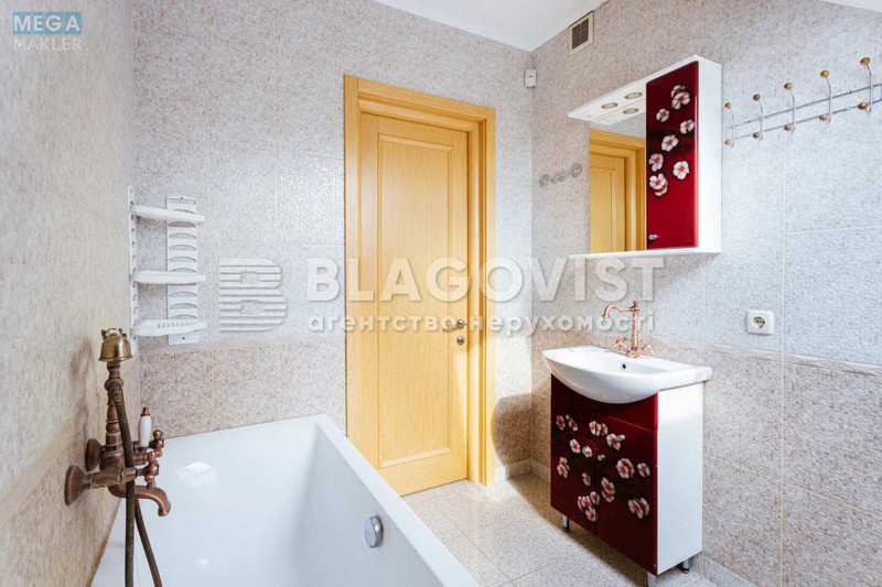 Продаж дома, 2 поверху, 95 кв.м, 3 кімнати, ділянка 6 соток, <a class="location-link" href="/trebuhov/" title="Недвижимость Требухів">Требухів</a>, Гоголівська (изображение 22)