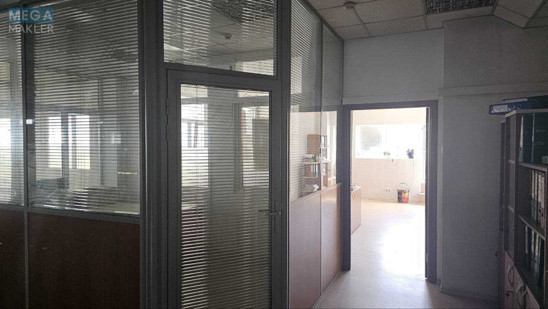 Продаж окремої будівлі/побудови, 908 кв.м, под производство, <a class="location-link" href="/kiev/" title="Недвижимость Київ">Київ</a>, <a class="location-link" href="/kiev/obolonskij/" title="Недвижимость Оболонський район">Оболонський р-н</a>, Маршала Малиновского ул. (изображение 5)