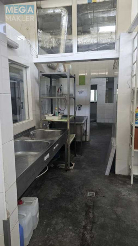 Продаж окремої будівлі/побудови, 908 кв.м, под производство, <a class="location-link" href="/kiev/" title="Недвижимость Київ">Київ</a>, <a class="location-link" href="/kiev/obolonskij/" title="Недвижимость Оболонський район">Оболонський р-н</a>, Маршала Малиновского ул. (изображение 13)