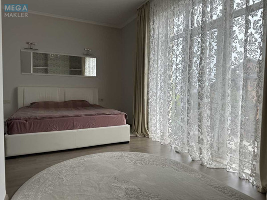 Продаж дома, 2&nbsp;поверху, 200&nbsp;кв.м, 6&nbsp;кімнат, ділянка 10&nbsp;соток, <a class="location-link" href="/borispol/" title="Недвижимость Бориспіль">Бориспіль</a>, Лобановского (изображение 2)