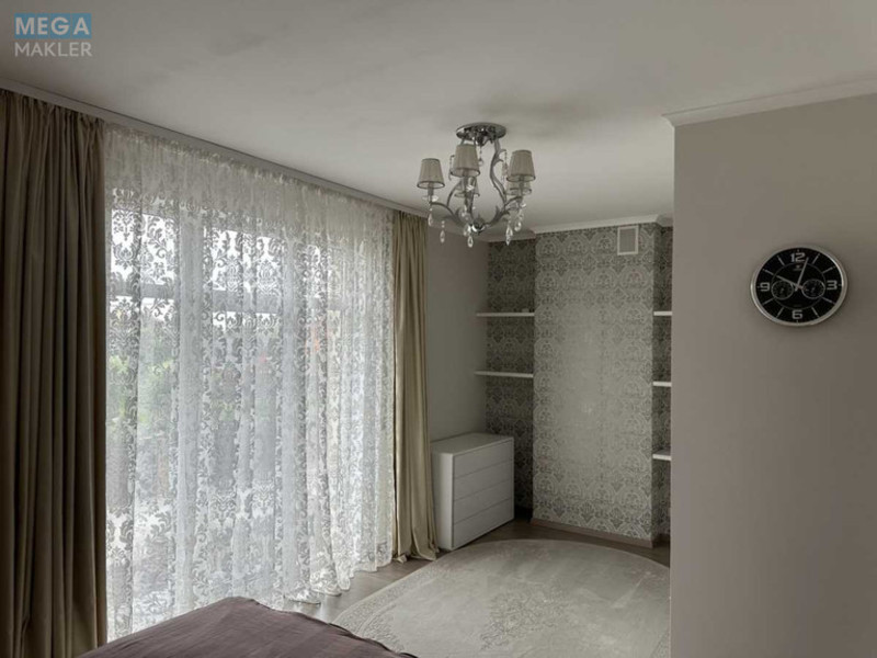 Продаж дома, 2 поверху, 200 кв.м, 6 кімнат, ділянка 10 соток, <a class="location-link" href="/borispol/" title="Недвижимость Бориспіль">Бориспіль</a>, Лобановского (изображение 4)