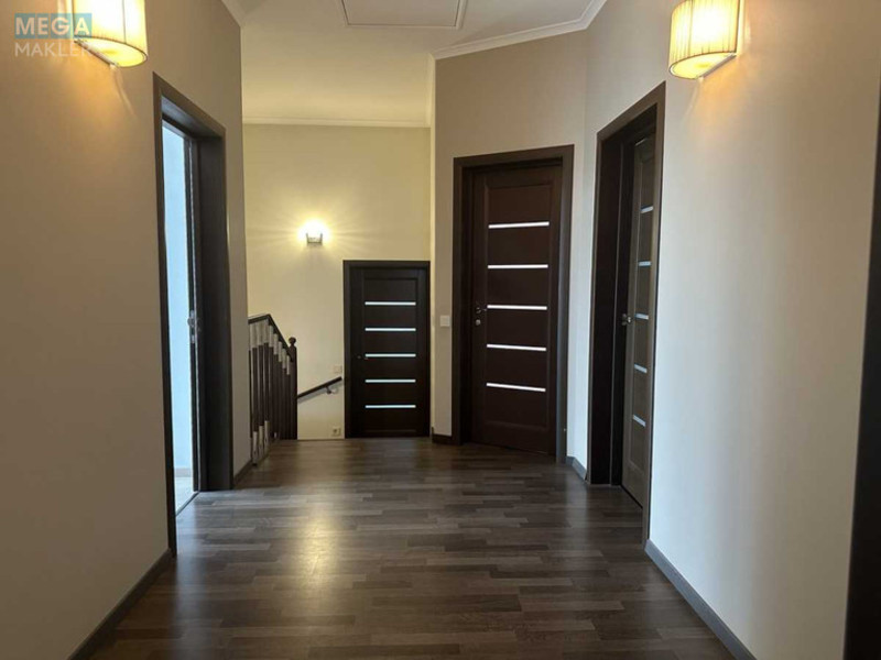 Продаж дома, 2 поверху, 200 кв.м, 6 кімнат, ділянка 10 соток, <a class="location-link" href="/borispol/" title="Недвижимость Бориспіль">Бориспіль</a>, Лобановского (изображение 6)