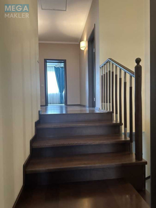 Продаж дома, 2 поверху, 200 кв.м, 6 кімнат, ділянка 10 соток, <a class="location-link" href="/borispol/" title="Недвижимость Бориспіль">Бориспіль</a>, Лобановского (изображение 7)