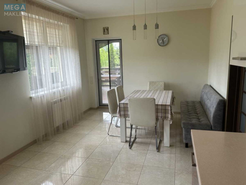 Продаж дома, 2 поверху, 200 кв.м, 6 кімнат, ділянка 10 соток, <a class="location-link" href="/borispol/" title="Недвижимость Бориспіль">Бориспіль</a>, Лобановского (изображение 13)