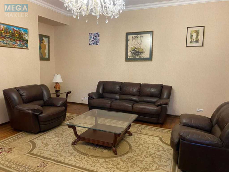 Оренда 3 кімнатної квартири, <a class="location-link" href="/kiev/" title="Недвижимость Київ">Київ</a>, <a class="location-link" href="/kiev/pecherskij/" title="Недвижимость Печерський район">Печерський р-н</a>, Крещатик ул., 15 (изображение 2)