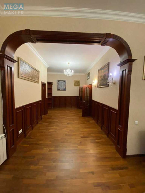 Оренда 3 кімнатної квартири, <a class="location-link" href="/kiev/" title="Недвижимость Київ">Київ</a>, <a class="location-link" href="/kiev/pecherskij/" title="Недвижимость Печерський район">Печерський р-н</a>, Крещатик ул., 15 (изображение 5)