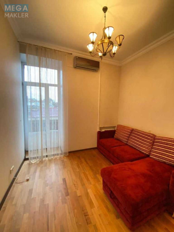 Оренда 3 кімнатної квартири, <a class="location-link" href="/kiev/" title="Недвижимость Київ">Київ</a>, <a class="location-link" href="/kiev/pecherskij/" title="Недвижимость Печерський район">Печерський р-н</a>, Крещатик ул., 15 (изображение 6)