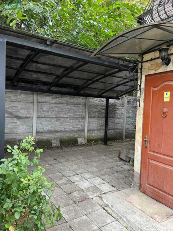 Продаж дома, 2 поверху, 130 кв.м, 5 кімнат, ділянка 3 сотки, <a class="location-link" href="/kiev/" title="Недвижимость Київ">Київ</a>, <a class="location-link" href="/kiev/solomenskij/" title="Недвижимость Солом'янський район">Солом'янський р-н</a>, Гайова вул. (изображение 8)