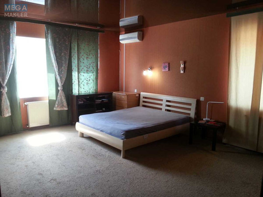 Продаж дома, 3&nbsp;поверху, 202&nbsp;кв.м, 6&nbsp;кімнат, ділянка 38&nbsp;соток, <a class="location-link" href="/krushinka/" title="Недвижимость Крушинка">Крушинка</a>, Киевская (изображение 9)