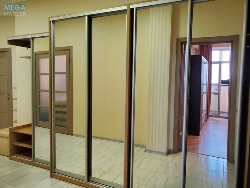 Продаж 2 кімнатної квартири (92/41/13), 13 пов. 20 пов. будинку, <a class="location-link" href="/kiev/" title="Недвижимость Київ">Київ</a>, <a class="location-link" href="/kiev/pecherskij/" title="Недвижимость Печерський район">Печерський р-н</a>, Євгена Коновальця вул., 44а (изображение 20)