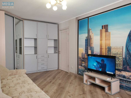 Продаж 2 кімнатної квартири (45/28/6), 3 пов. 9 пов. будинку, <a class="location-link" href="/kiev/" title="Недвижимость Київ">Київ</a>, <a class="location-link" href="/kiev/pecherskij/" title="Недвижимость Печерський район">Печерський р-н</a>, Євгена Коновальця вул., 15-3 (изображение 2)