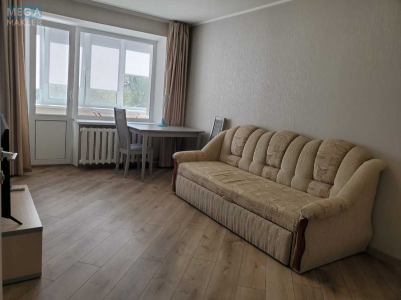 Продаж 2 кімнатної квартири (45/28/6), 3 пов. 9 пов. будинку, <a class="location-link" href="/kiev/" title="Недвижимость Київ">Київ</a>, <a class="location-link" href="/kiev/pecherskij/" title="Недвижимость Печерський район">Печерський р-н</a>, Євгена Коновальця вул., 15-3 (изображение 3)