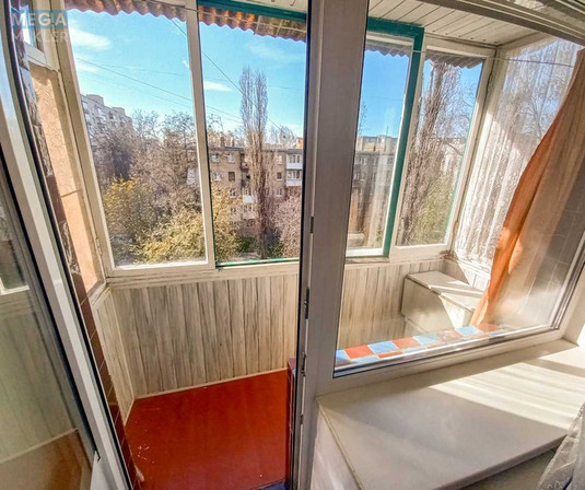 Продаж 2 кімнатної квартири (45/30/7), 5 пов. 5 пов. будинку, <a class="location-link" href="/kiev/" title="Недвижимость Київ">Київ</a>, <a class="location-link" href="/kiev/solomenskij/" title="Недвижимость Солом'янський район">Солом'янський р-н</a>, Донецька вул., 53 (изображение 15)
