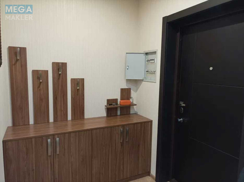 Оренда 3 кімнатної квартири, <a class="location-link" href="/kiev/" title="Недвижимость Київ">Київ</a>, <a class="location-link" href="/kiev/darnickij/" title="Недвижимость Дарницький район">Дарницький р-н</a>, Миколи Бажана просп., 8Б (изображение 6)