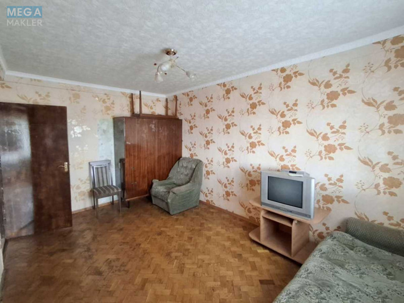 Продаж 3 кімнатної квартири (73/48/8), 8 пов. 9 пов. будинку, <a class="location-link" href="/kiev/" title="Недвижимость Київ">Київ</a>, <a class="location-link" href="/kiev/dneprovskij/" title="Недвижимость Дніпровський район">Дніпровський р-н</a>, Челябінська вул., 1 (изображение 10)