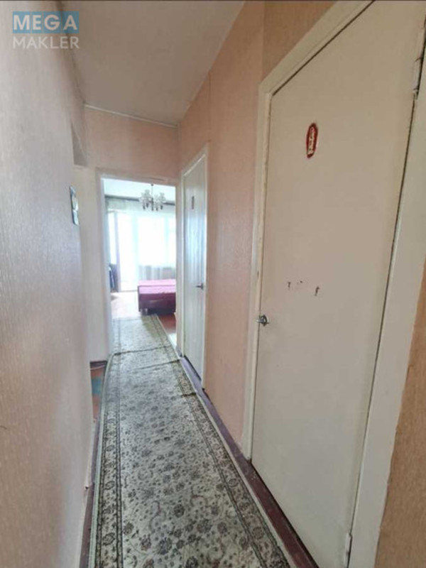 Продаж 3 кімнатної квартири (67/40/9), 9 пов. 9 пов. будинку, <a class="location-link" href="/chernigov/" title="Недвижимость Чернігів">Чернігів</a>, <a class="location-link" href="/chernigov/desnyanskij/" title="Недвижимость Деснянський район">Деснянський р-н</a>, Грушевського, 155 (изображение 2)