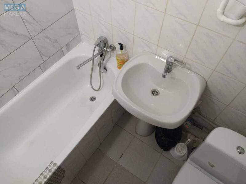 Оренда 1 кімнатної квартири, <a class="location-link" href="/kirovograd/" title="Недвижимость Кіровоград">Кіровоград</a>, Шатило (изображение 2)