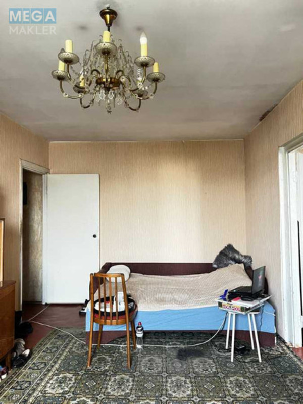 Продаж 3 кімнатної квартири (58/?/5,9), 9 пов. 9 пов. будинку, <a class="location-link" href="/kiev/" title="Недвижимость Київ">Київ</a>, <a class="location-link" href="/kiev/desnyanskij/" title="Недвижимость Деснянський район">Деснянський р-н</a>, Мілютенка вул., 23 (изображение 7)