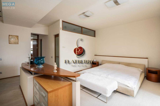 Продаж 3 кімнатної квартири (142,4/90/20), 10 пов. 11 пов. будинку, <a class="location-link" href="/kiev/" title="Недвижимость Київ">Київ</a>, <a class="location-link" href="/kiev/pecherskij/" title="Недвижимость Печерський район">Печерський р-н</a>, Гусовского ул., 11 (изображение 12)