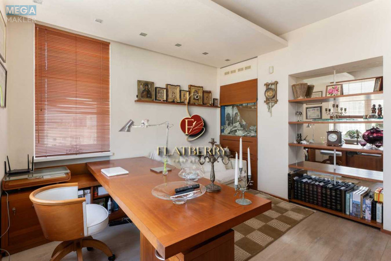 Продаж 3 кімнатної квартири (142,4/90/20), 10 пов. 11 пов. будинку, <a class="location-link" href="/kiev/" title="Недвижимость Київ">Київ</a>, <a class="location-link" href="/kiev/pecherskij/" title="Недвижимость Печерський район">Печерський р-н</a>, Гусовского ул., 11 (изображение 19)