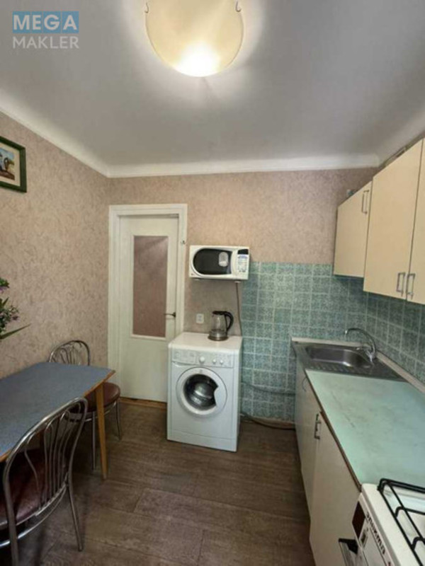 Оренда 2 кімнатної квартири, <a class="location-link" href="/kiev/" title="Недвижимость Київ">Київ</a>, <a class="location-link" href="/kiev/shevchenkovskij/" title="Недвижимость Шевченківський район">Шевченківський р-н</a>, Ольжича ул., 10 (изображение 3)