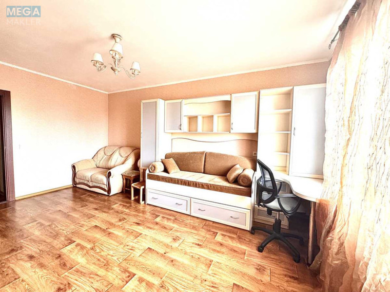 Оренда 2 кімнатної квартири, <a class="location-link" href="/kiev/" title="Недвижимость Київ">Київ</a>, <a class="location-link" href="/kiev/podolskij/" title="Недвижимость Подільський район">Подільський р-н</a>, Сергея Данченко ул., 3 (изображение 2)