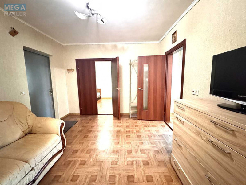 Оренда 2 кімнатної квартири, <a class="location-link" href="/kiev/" title="Недвижимость Київ">Київ</a>, <a class="location-link" href="/kiev/podolskij/" title="Недвижимость Подільський район">Подільський р-н</a>, Сергея Данченко ул., 3 (изображение 5)