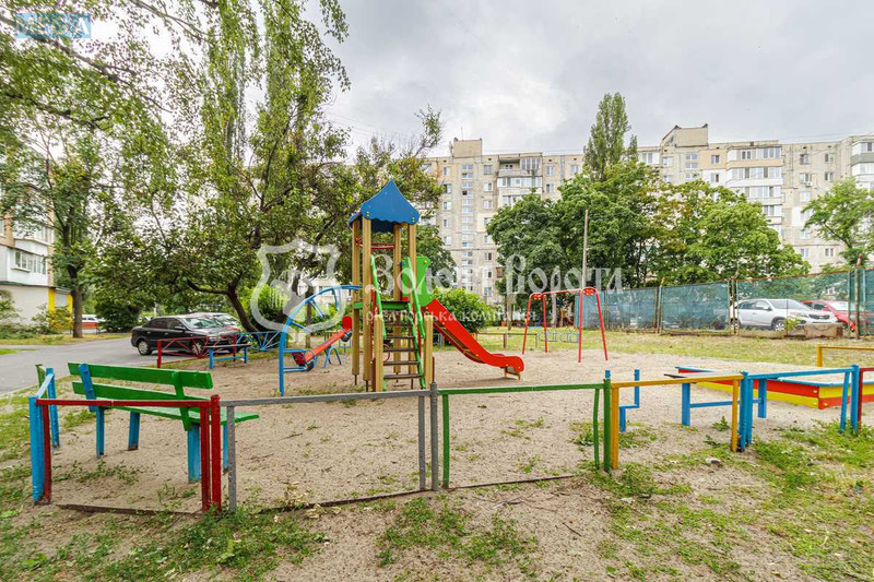 Продаж 2 кімнатної квартири (46,2/30/7,8), 5 пов. 5 пов. будинку, <a class="location-link" href="/kiev/" title="Недвижимость Київ">Київ</a>, <a class="location-link" href="/kiev/desnyanskij/" title="Недвижимость Деснянський район">Деснянський р-н</a>, Мілютенка вул., 26 (изображение 17)