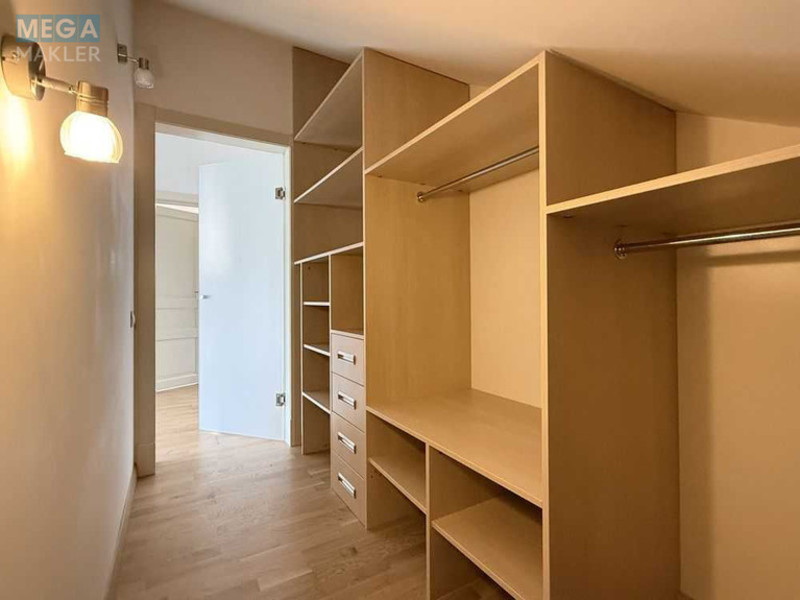 Продаж 4 кімнатної квартири (130/81/30), 12 пов. 13 пов. будинку, <a class="location-link" href="/kiev/" title="Недвижимость Київ">Київ</a>, <a class="location-link" href="/kiev/oktyabrskij/" title="Недвижимость Новобаварский (Октябрьский) район">Новобаварский (Октябрьский) р-н</a>, Регенераторна вул., 3 (изображение 18)