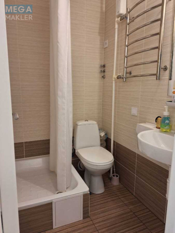 Оренда 1 кімнатної квартири, <a class="location-link" href="/kiev/" title="Недвижимость Київ">Київ</a>, <a class="location-link" href="/kiev/goloseevskij/" title="Недвижимость Голосіївський район">Голосіївський р-н</a>, Задорожний пров., 5 (изображение 5)