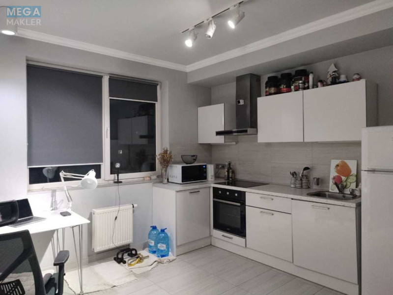 Оренда 2 кімнатної квартири, <a class="location-link" href="/kiev/" title="Недвижимость Київ">Київ</a>, <a class="location-link" href="/kiev/solomenskij/" title="Недвижимость Солом'янський район">Солом'янський р-н</a>, Богдановская ул., 7б (изображение 2)