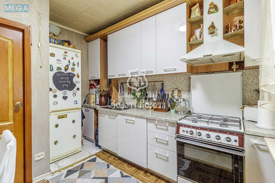 Продаж 3 кімнатної квартири (72/41/7,2), 1 пов. 9 пов. будинку, <a class="location-link" href="/kiev/" title="Недвижимость Київ">Київ</a>, <a class="location-link" href="/kiev/svyatoshinskij/" title="Недвижимость Святошинський район">Святошинський р-н</a>, Академіка Палладіна просп., 24 (изображение 2)