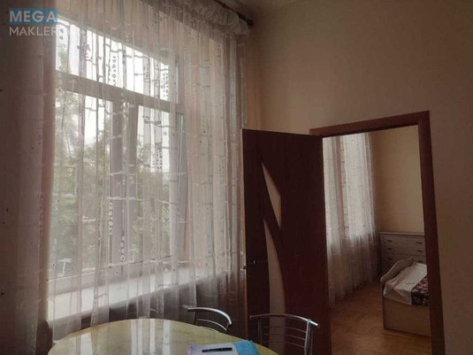 Оренда 3 кімнатної квартири, <a class="location-link" href="/kiev/" title="Недвижимость Київ">Київ</a>, <a class="location-link" href="/kiev/shevchenkovskij/" title="Недвижимость Шевченківський район">Шевченківський р-н</a>, Пушкинская ул., 39 (изображение 9)