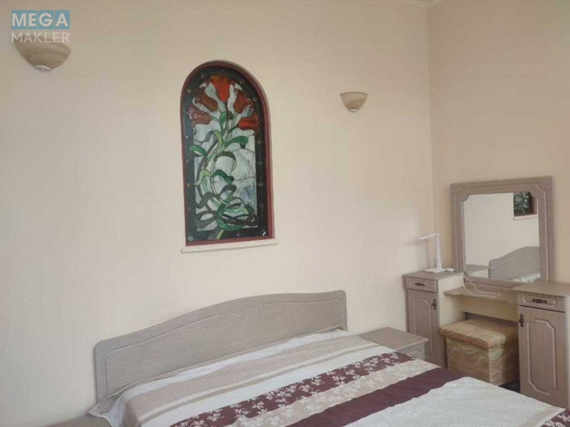 Оренда 3 кімнатної квартири, <a class="location-link" href="/kiev/" title="Недвижимость Київ">Київ</a>, <a class="location-link" href="/kiev/shevchenkovskij/" title="Недвижимость Шевченківський район">Шевченківський р-н</a>, Пушкинская ул., 39 (изображение 12)