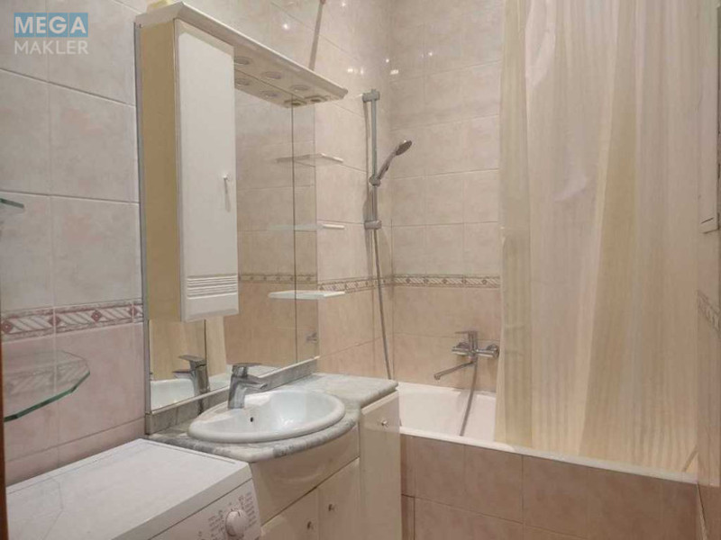 Оренда 3 кімнатної квартири, <a class="location-link" href="/kiev/" title="Недвижимость Київ">Київ</a>, <a class="location-link" href="/kiev/shevchenkovskij/" title="Недвижимость Шевченківський район">Шевченківський р-н</a>, Пушкинская ул., 39 (изображение 14)