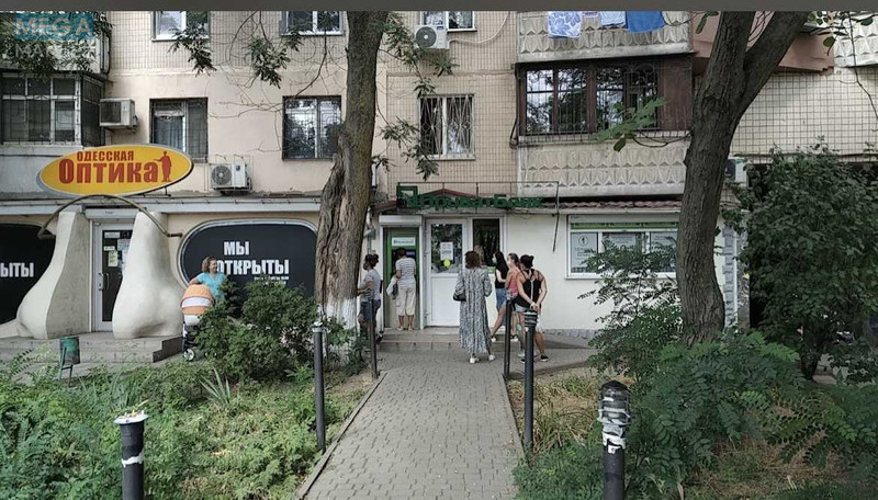 Оренда комерційної нерухомості, 85&nbsp;кв.м, под магазин, <a class="location-link" href="/odessa/" title="Недвижимость Одеса">Одеса</a>, <a class="location-link" href="/odessa/suvorovskij/" title="Недвижимость Суворовський район">Суворовський р-н</a>, Семена Палия, 76 (изображение 2)