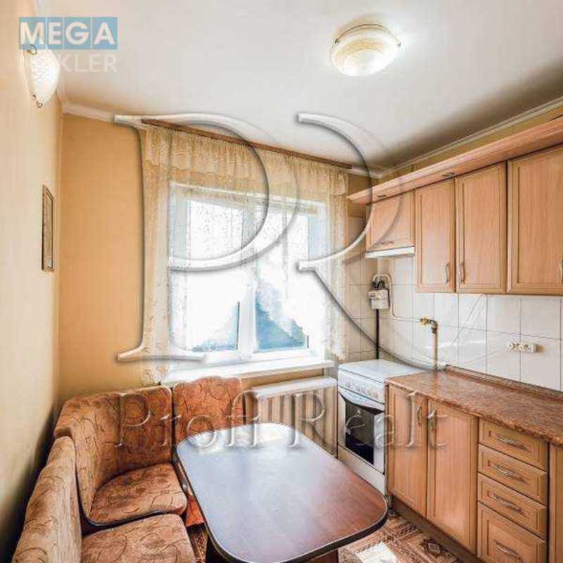 Продаж 2 кімнатної квартири (47/31/6), 5 пов. 5 пов. будинку, <a class="location-link" href="/kiev/" title="Недвижимость Київ">Київ</a>, <a class="location-link" href="/kiev/solomenskij/" title="Недвижимость Солом'янський район">Солом'янський р-н</a>, Василенка Миколи вулиця, 23А (изображение 5)