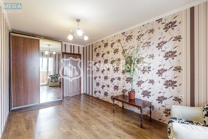 Продаж 4 кімнатної квартири (91,7/57/9), 9 пов. 12 пов. будинку, <a class="location-link" href="/kiev/" title="Недвижимость Київ">Київ</a>, <a class="location-link" href="/kiev/solomenskij/" title="Недвижимость Солом'янський район">Солом'янський р-н</a>, Ярослава Галана вул., 2а (изображение 8)