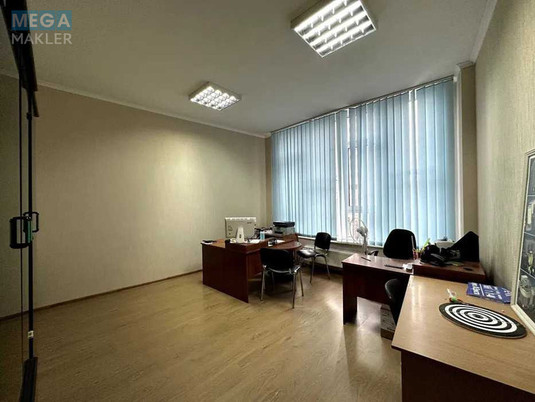 Оренда комерційної нерухомості, 22&nbsp;кв.м, под офис, <a class="location-link" href="/kiev/" title="Недвижимость Київ">Київ</a>, <a class="location-link" href="/kiev/solomenskij/" title="Недвижимость Солом'янський район">Солом'янський р-н</a>, Эрнста ул., 16В (изображение 3)
