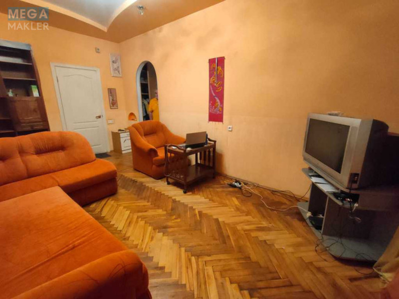 Оренда 2 кімнатної квартири, <a class="location-link" href="/kiev/" title="Недвижимость Київ">Київ</a>, <a class="location-link" href="/kiev/solomenskij/" title="Недвижимость Солом'янський район">Солом'янський р-н</a>, Пітерська вул., 3 (изображение 8)