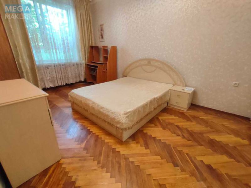 Оренда 2 кімнатної квартири, <a class="location-link" href="/kiev/" title="Недвижимость Київ">Київ</a>, <a class="location-link" href="/kiev/solomenskij/" title="Недвижимость Солом'янський район">Солом'янський р-н</a>, Пітерська вул., 3 (изображение 10)