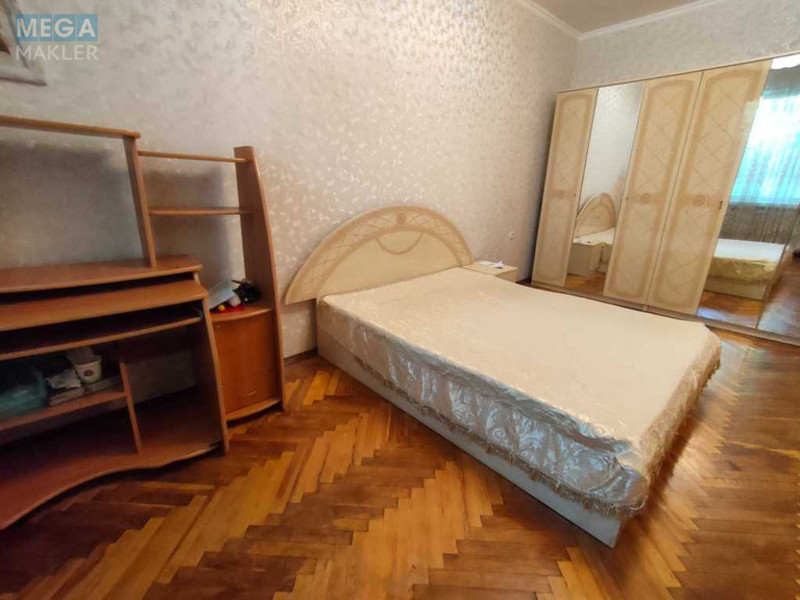 Оренда 2 кімнатної квартири, <a class="location-link" href="/kiev/" title="Недвижимость Київ">Київ</a>, <a class="location-link" href="/kiev/solomenskij/" title="Недвижимость Солом'янський район">Солом'янський р-н</a>, Пітерська вул., 3 (изображение 11)