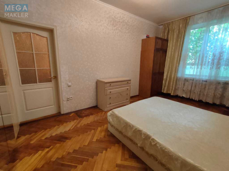 Оренда 2 кімнатної квартири, <a class="location-link" href="/kiev/" title="Недвижимость Київ">Київ</a>, <a class="location-link" href="/kiev/solomenskij/" title="Недвижимость Солом'янський район">Солом'янський р-н</a>, Пітерська вул., 3 (изображение 12)