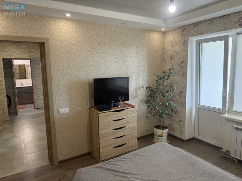 Оренда 3 кімнатної квартири, <a class="location-link" href="/dnepropetrovsk/" title="Недвижимость Дніпра">Дніпро</a>, Запорожское шоссе, 80 (изображение 4)