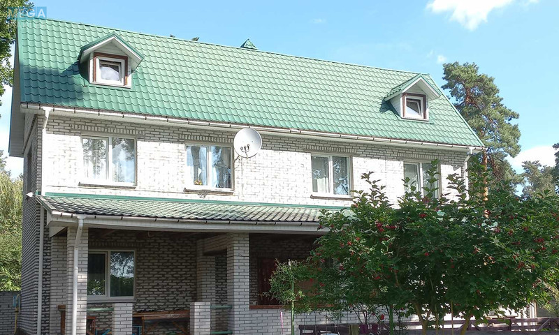 Продаж дома, 3 поверху, 245 кв.м, 4 кімнати, ділянка 15 соток, <a class="location-link" href="/bucha/" title="Недвижимость Буча">Буча</a>, Киево -Мироцкая (изображение 2)