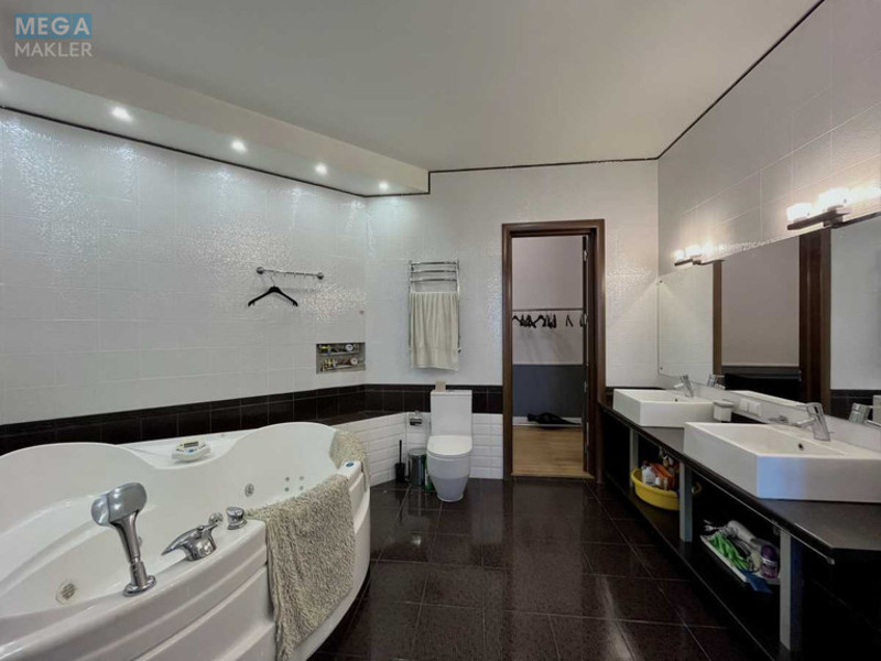 Продаж 4 кімнатної квартири (190/60/76,1), 17 пов. 19 пов. будинку, <a class="location-link" href="/kiev/" title="Недвижимость Київ">Київ</a>, <a class="location-link" href="/kiev/goloseevskij/" title="Недвижимость Голосіївський район">Голосіївський р-н</a>, Антоновича вул., 140 (изображение 9)