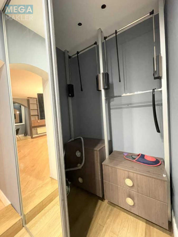 Продаж 4 кімнатної квартири (190/60/76,1), 17 пов. 19 пов. будинку, <a class="location-link" href="/kiev/" title="Недвижимость Київ">Київ</a>, <a class="location-link" href="/kiev/goloseevskij/" title="Недвижимость Голосіївський район">Голосіївський р-н</a>, Антоновича вул., 140 (изображение 17)