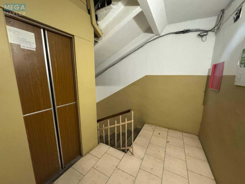 Оренда комерційної нерухомості, 52 кв.м, под офис, <a class="location-link" href="/kiev/" title="Недвижимость Київ">Київ</a>, <a class="location-link" href="/kiev/shevchenkovskij/" title="Недвижимость Шевченківський район">Шевченківський р-н</a>, Прорізна вул., 3 (изображение 4)